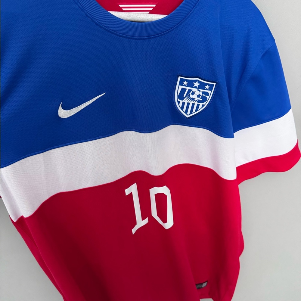 Nike Dri-Fit Authentic Landon Donovan USMNT Jersey - Men’s Large